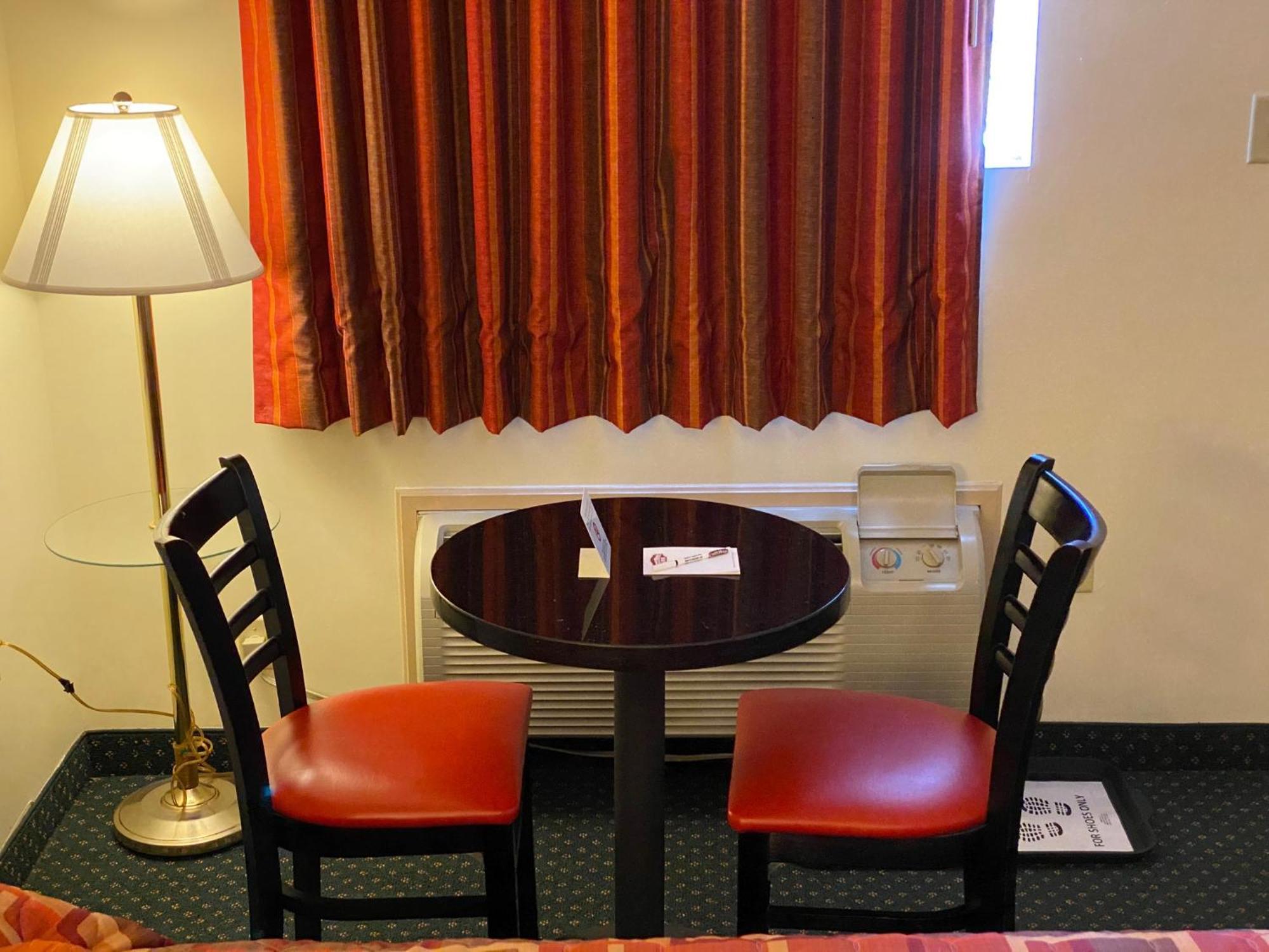 Country Hearth Inn-Union City Szoba fotó